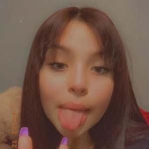 Meet your Posher, Daniella